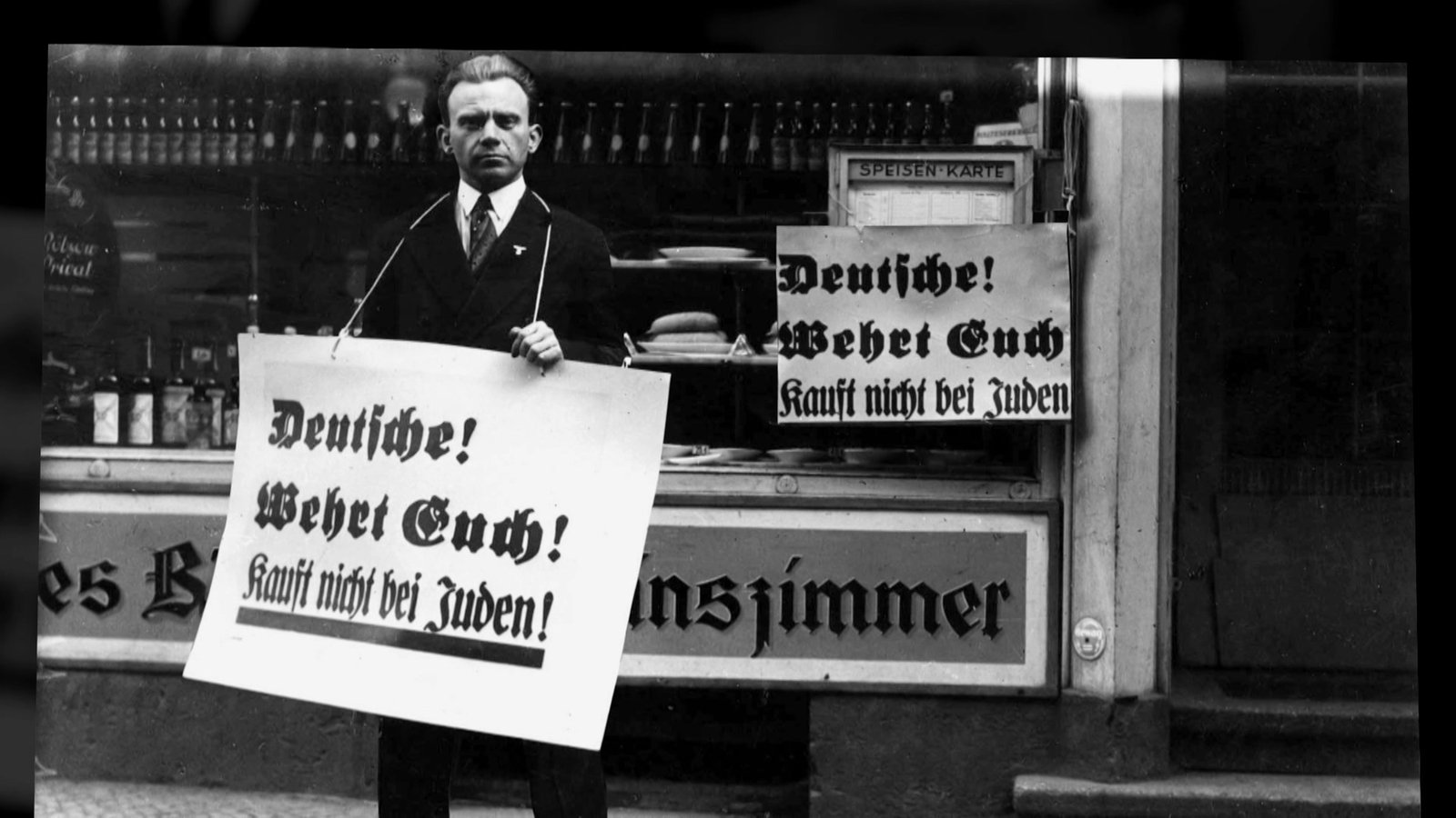 Screenshot aus dem Film "1933 – Der Beginn der Vernichtung alles Jüdischen"