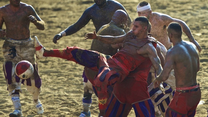 Mehrere Spieler beim Calcio Storico