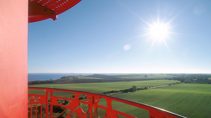 Insel und Meer vom Leuchtturm am Kap Arkona fotografiert.