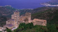 Blick von oben auf das Kloster Sant Pere de Rodes 